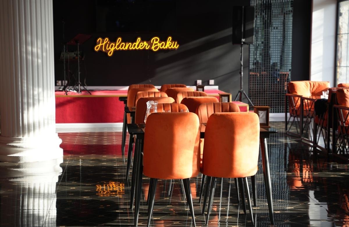 Bakıda Yeni Dad və Atmosfer: Highlander Qapılarını Açdı